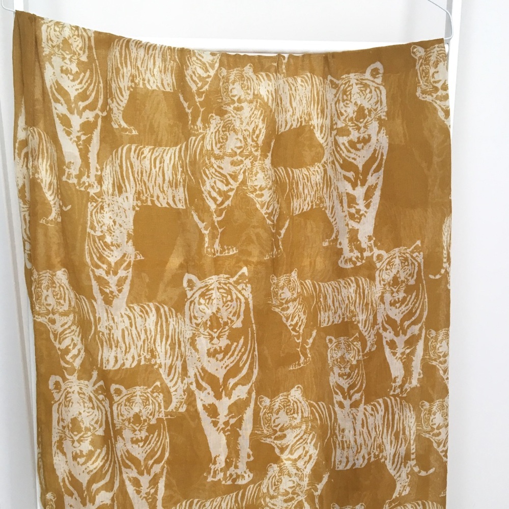 Uniqlo Yellow Tiger Safari Scarf